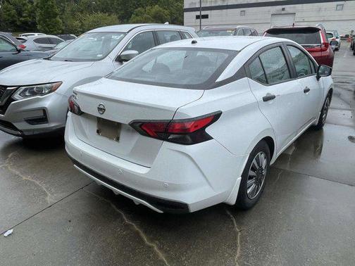 2021 Nissan Versa 1.6 S