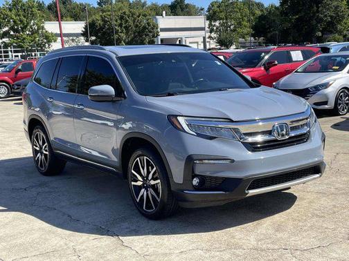 2022 Honda Pilot Touring 8-Passenger