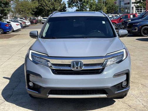 2022 Honda Pilot Touring 8-Passenger