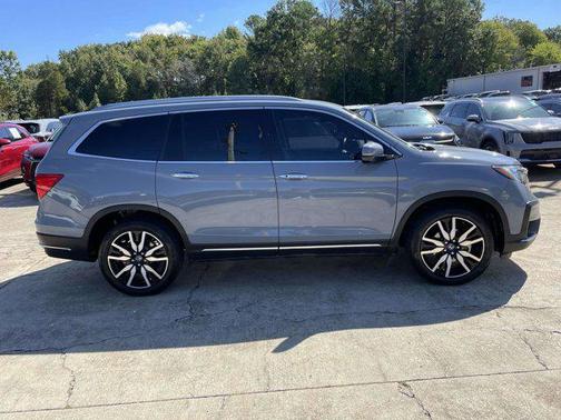 2022 Honda Pilot Touring 8-Passenger