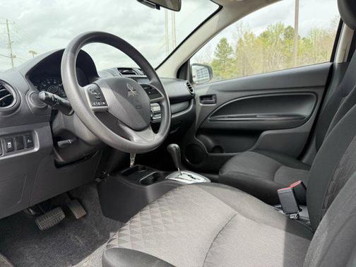 2022 Mitsubishi Mirage ES