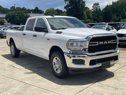 2022 RAM 2500 Tradesman Crew Cab 4x2 8' Box