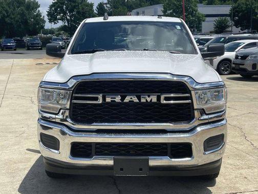 2022 RAM 2500 Tradesman Crew Cab 4x2 8' Box