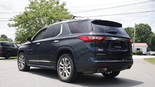 Graphite Metallic 2019 Chevrolet Traverse Premier