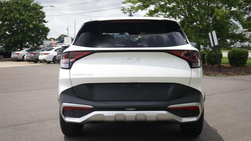 Snow White Pearl 2024 Kia Sportage LX