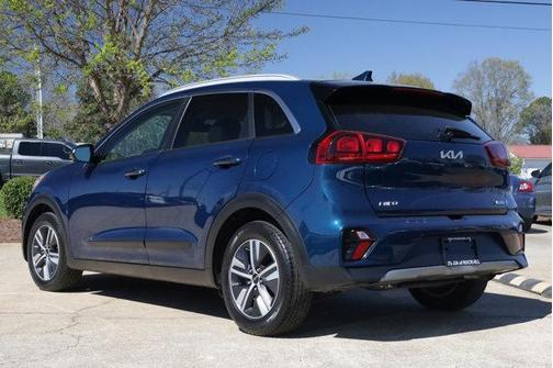 2022 Kia Niro LXS