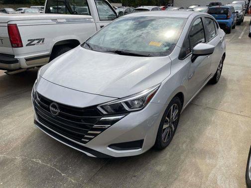 2023 Nissan Versa 1.6 SV