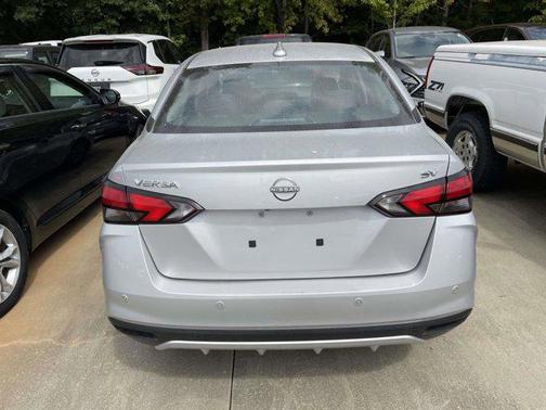 2023 Nissan Versa 1.6 SV