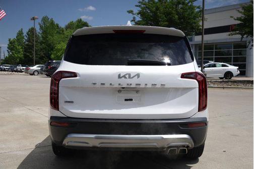 Glacial White Pearl 2022 Kia Telluride SX