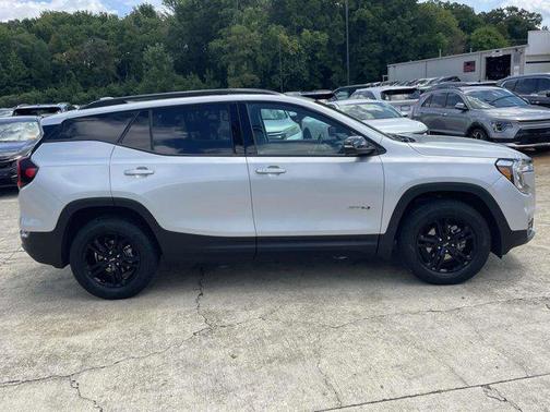 2022 GMC Terrain AWD AT4