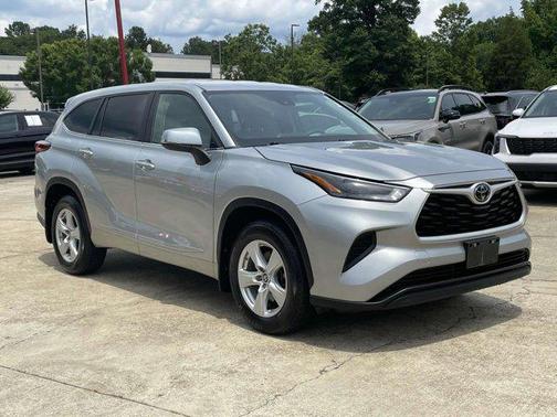 2023 Toyota Highlander L