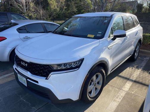 2023 Kia Sorento LX