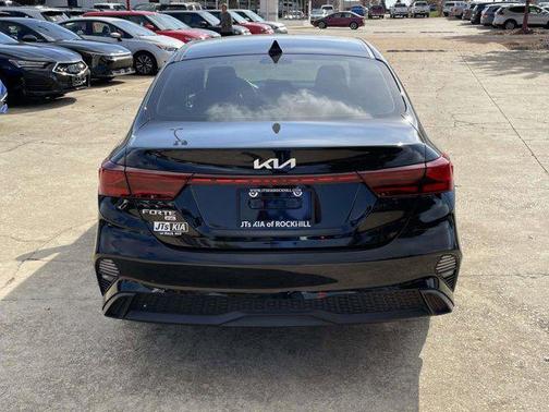 2024 Kia Forte LX
