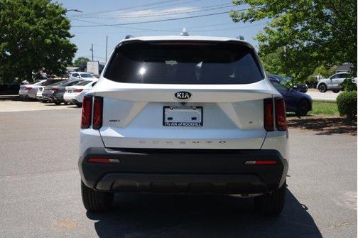 Sparkling Silver 2021 Kia Sorento S