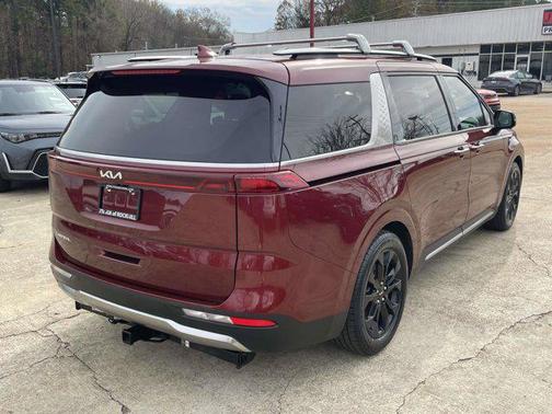 2023 Kia Carnival SX