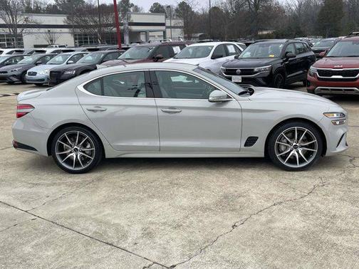 2024 Genesis G70 2.5T RWD