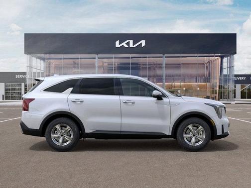 2025 Kia Sorento LX
