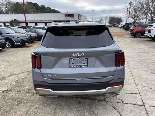 2024 Kia Sorento S