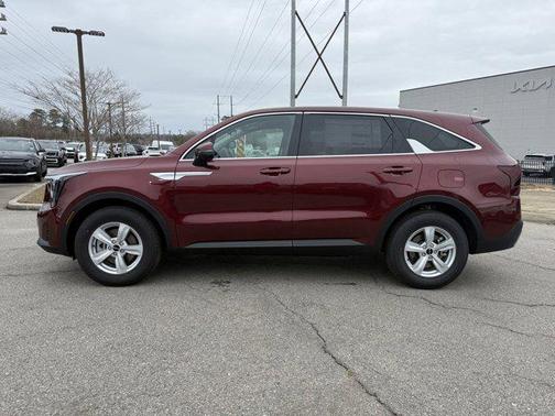 2025 Kia Sorento LX