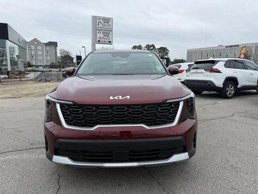 2025 Kia Sorento LX