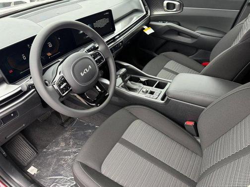 2025 Kia Sorento LX