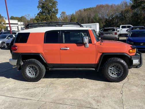 2014 Toyota FJ Cruiser Base