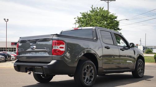 Carbonized Gray Metallic 2024 Ford Maverick XLT