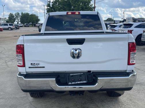 2023 RAM 2500 Big Horn Crew Cab 4x2 6'4' Box