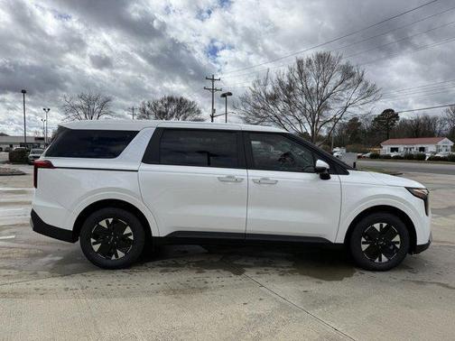 2025 Kia Carnival Hybrid LXS