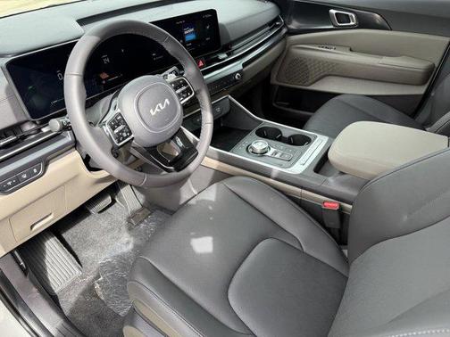 2025 Kia Carnival Hybrid LXS