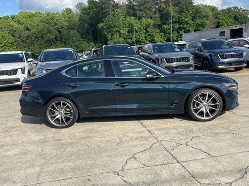 2023 Genesis G70 2.0T RWD