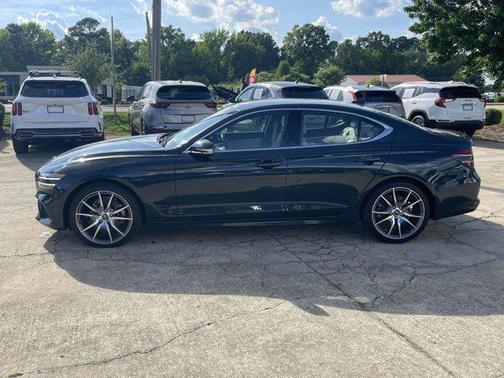 2023 Genesis G70 2.0T RWD