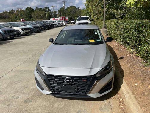 2024 Nissan Altima SR FWD