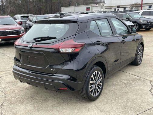 2024 Nissan Kicks SV
