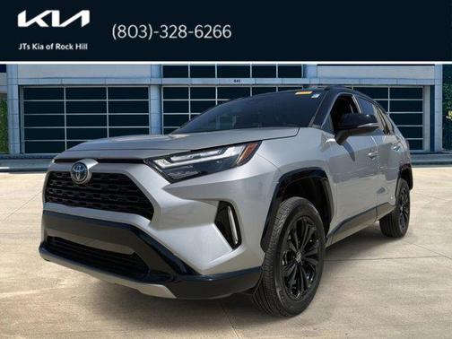 2022 Toyota RAV4 Hybrid SE