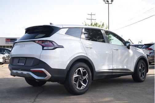Snow White Pearl 2023 Kia Sportage LX