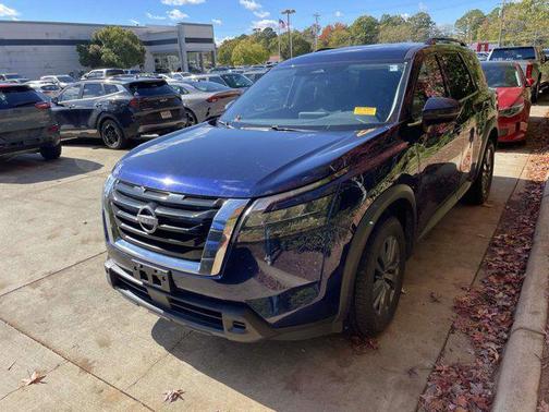 2024 Nissan Pathfinder SV FWD