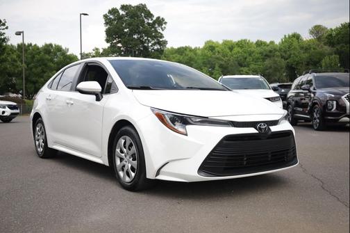 Ice Cap 2024 Toyota Corolla LE