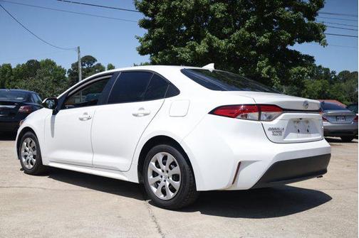 Ice Cap 2024 Toyota Corolla LE