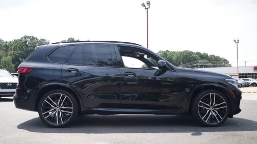 Black Sapphire Metallic 2022 BMW X5 xDrive40i