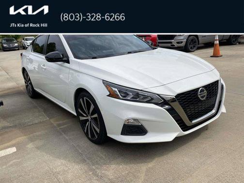 2020 Nissan Altima SR FWD