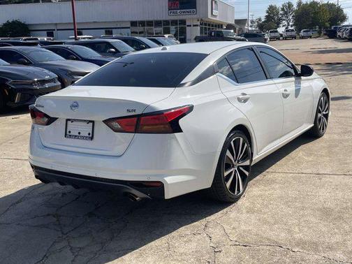 2020 Nissan Altima SR FWD