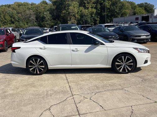 2020 Nissan Altima SR FWD