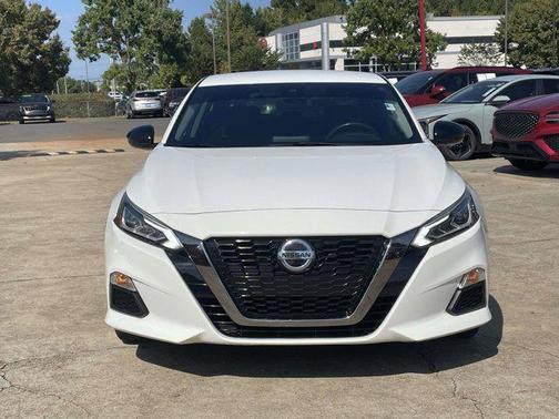 2020 Nissan Altima SR FWD