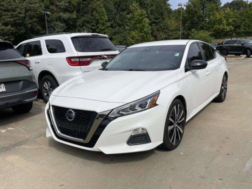 2020 Nissan Altima SR FWD