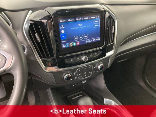 Sterling Gray Metallic 2023 Chevrolet Traverse LT Leather