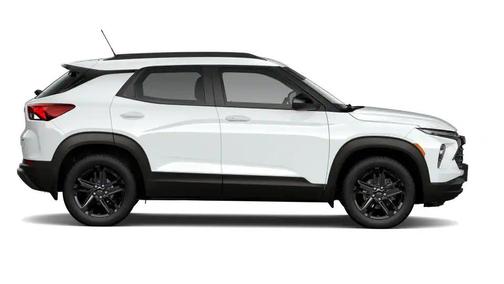 Summit White 2026 Chevrolet Trailblazer LT