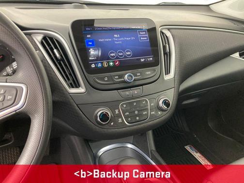 Silver Ice Metallic 2022 Chevrolet Malibu FWD LT
