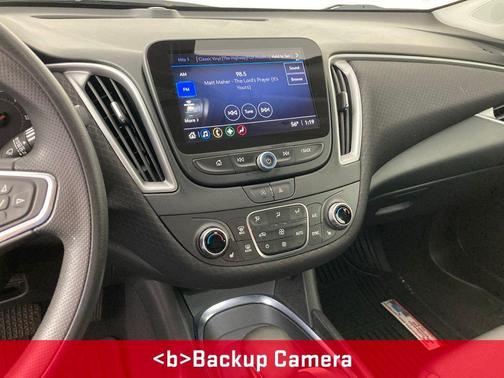 Silver Ice Metallic 2022 Chevrolet Malibu FWD LT