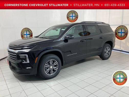 Mosaic Black Metallic 2026 Chevrolet Traverse LT